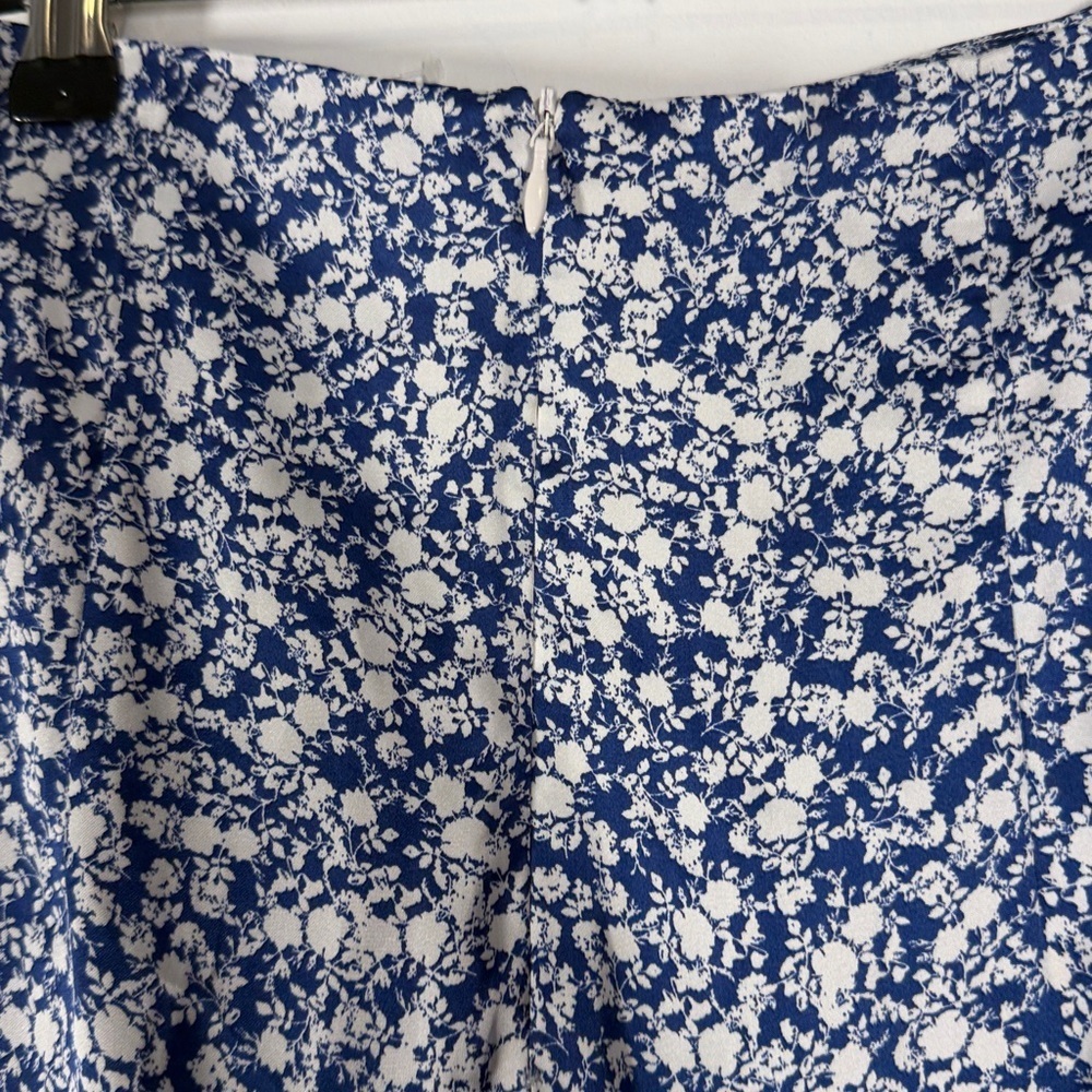 NWT Zara Blue and White Floral Satin Mini Skirt - Picture 5 of 8